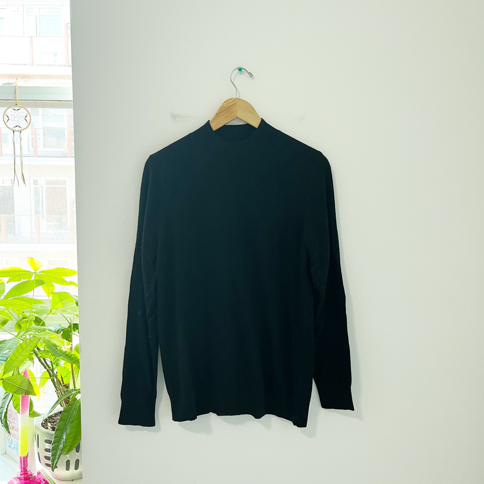 Banana Republic Black Italian Yarn Sweater Size Large